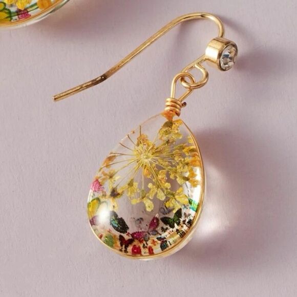 ✨🆕✨ Boho Chic Flower Water Drop Earrings✨ - Picture 6 of 8